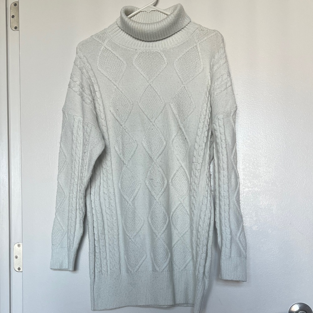 Cozy Turtleneck Cable Knit Sweater - White